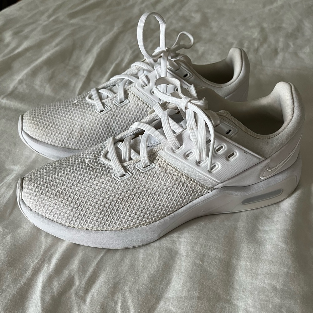 Nike- Air Max